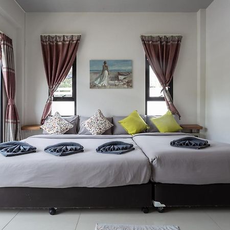 Samed Big Whale Hostel Rayong Buitenkant foto