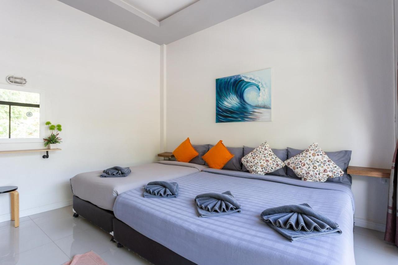 Samed Big Whale Hostel Rayong Buitenkant foto