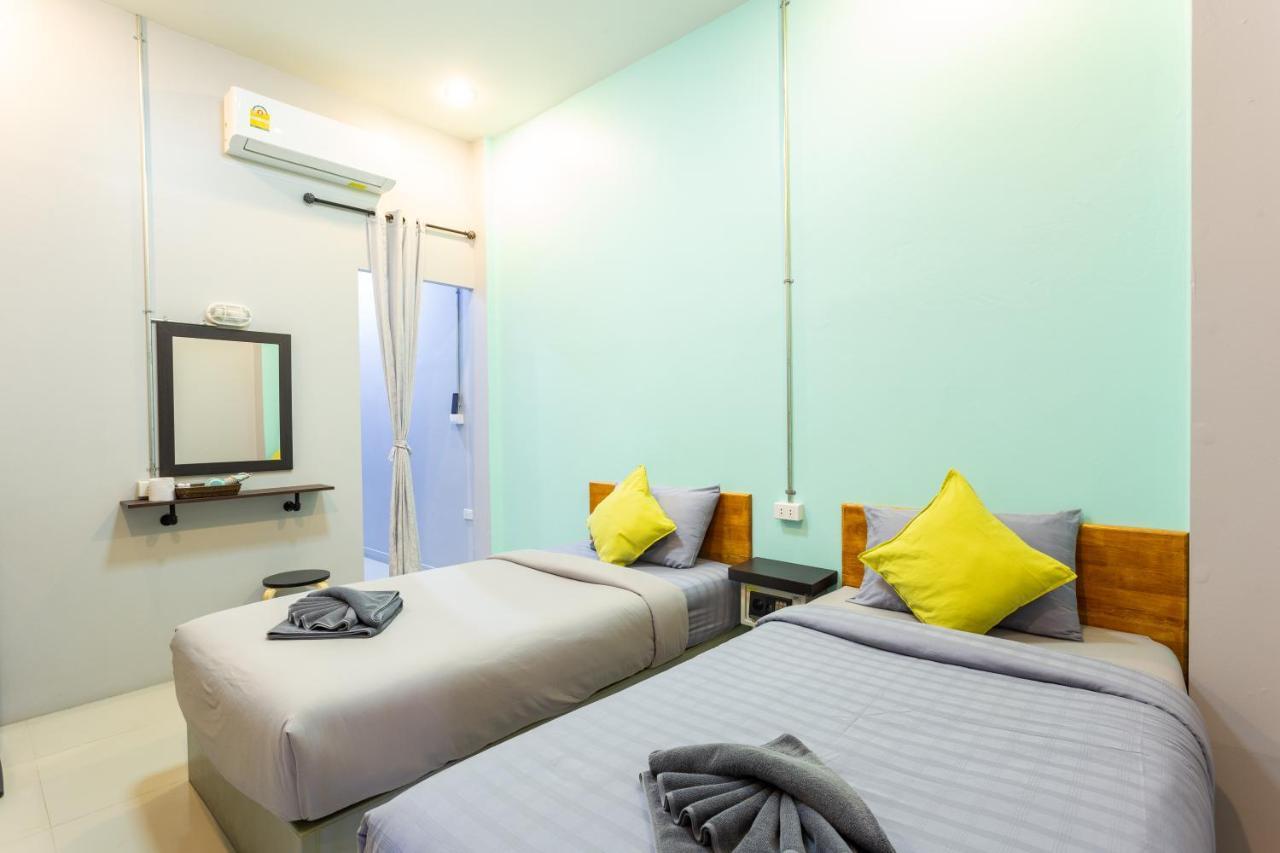 Samed Big Whale Hostel Rayong Buitenkant foto