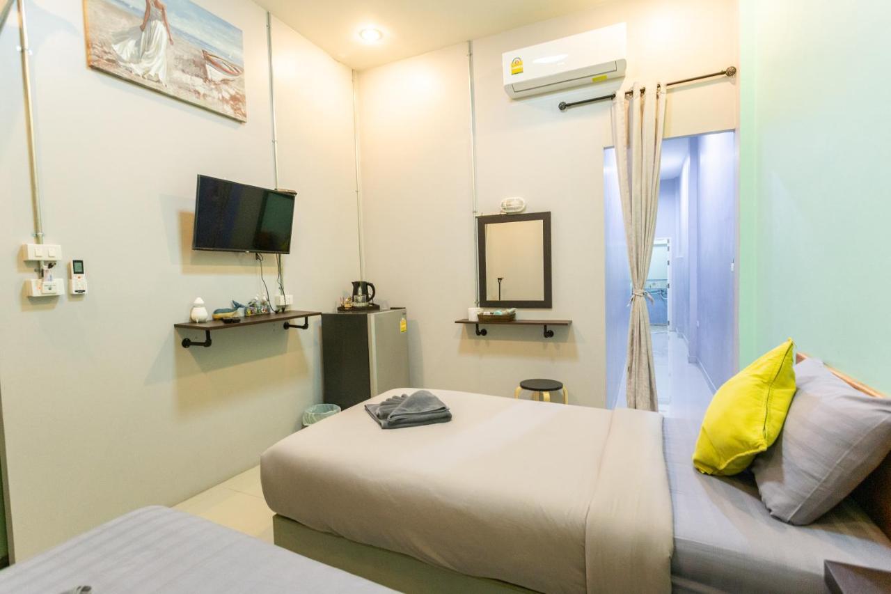 Samed Big Whale Hostel Rayong Buitenkant foto