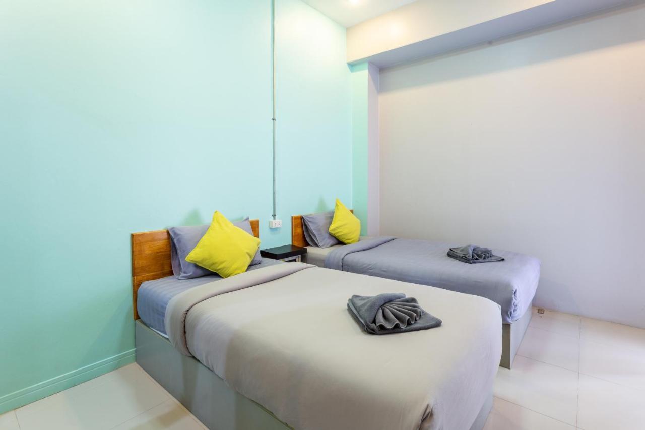 Samed Big Whale Hostel Rayong Buitenkant foto